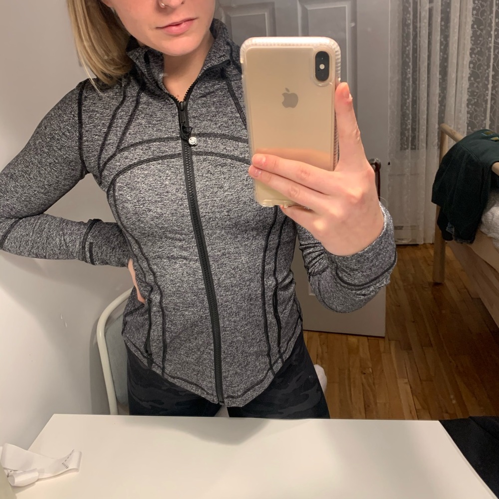 LULULEMON ZIP UP